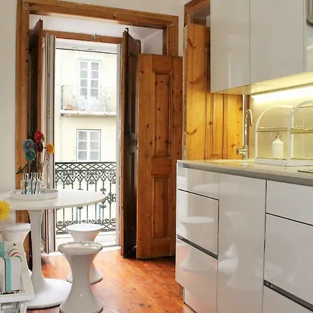 Bright And Charming In Historic Centre Appartamento Lisbona