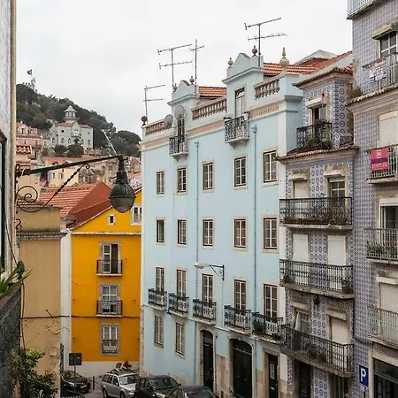 Appartamento Bright And Charming In Historic Centre Lisbona