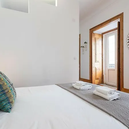 Bright And Charming In Historic Centre Apartment Lisbon